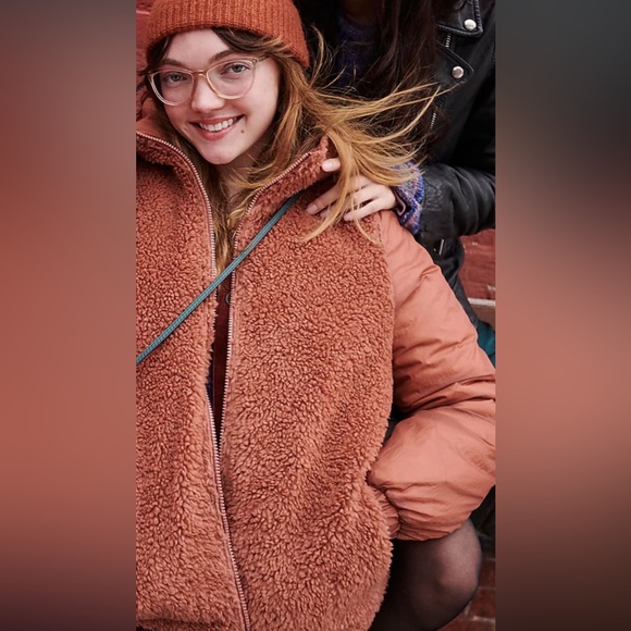 COPY - Madewell Reversible Puffer Sherpa jacket - Picture 5 of 7